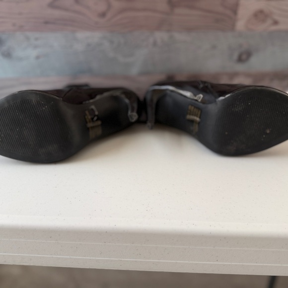 TORRID Boot Black Patent Leather, Pointed Toe, Ankle Boots. 10WW - Picture 5 of 6